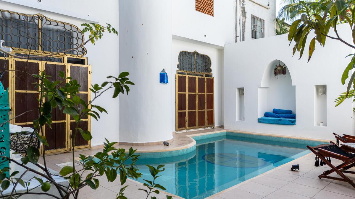 Edificio en venta en Playa del Carmen, Tohoku — 2